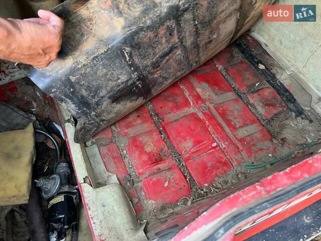 Червоний ВАЗ 2107, об'ємом двигуна 1.5 л та пробігом 500 тис. км за 300 $, фото 9 на Automoto.ua