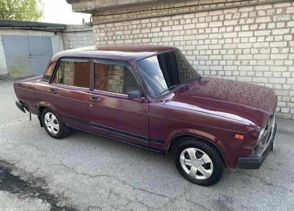 Червоний ВАЗ 2107, об'ємом двигуна 0 л та пробігом 80 тис. км за 596 $, фото 1 на Automoto.ua