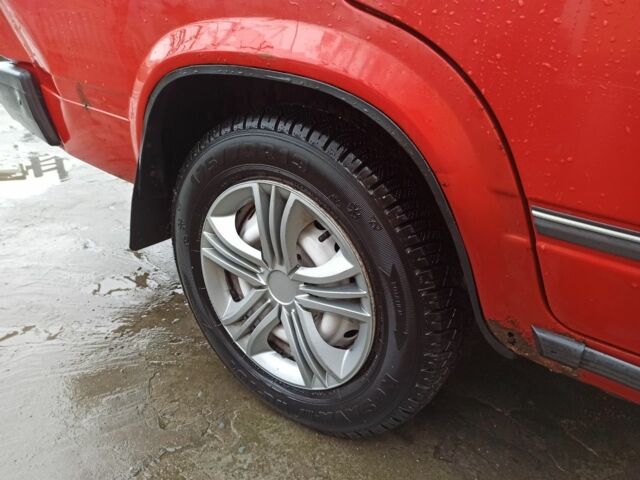 Красный ВАЗ 2107, объемом двигателя 1.5 л и пробегом 205 тыс. км за 1300 $, фото 5 на Automoto.ua