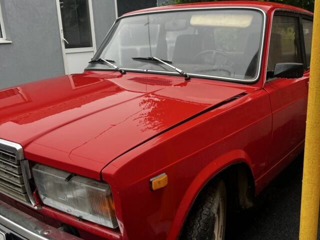 Красный ВАЗ 2107, объемом двигателя 1.5 л и пробегом 11 тыс. км за 1094 $, фото 3 на Automoto.ua