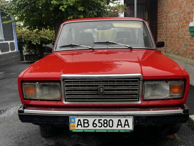 Красный ВАЗ 2107, объемом двигателя 1.5 л и пробегом 11 тыс. км за 1094 $, фото 1 на Automoto.ua