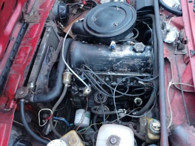 Красный ВАЗ 2107, объемом двигателя 1.5 л и пробегом 143 тыс. км за 474 $, фото 4 на Automoto.ua