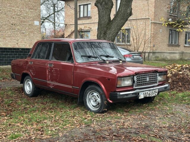 Красный ВАЗ 2107, объемом двигателя 1.5 л и пробегом 145 тыс. км за 650 $, фото 3 на Automoto.ua