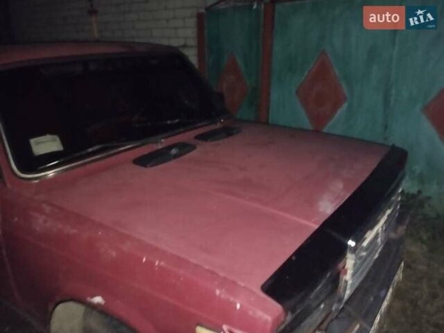 Красный ВАЗ 2107, объемом двигателя 1.5 л и пробегом 200 тыс. км за 400 $, фото 1 на Automoto.ua