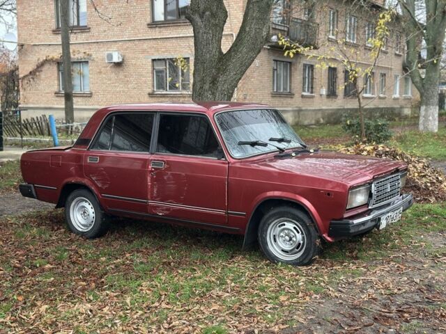 Красный ВАЗ 2107, объемом двигателя 1.5 л и пробегом 145 тыс. км за 650 $, фото 4 на Automoto.ua