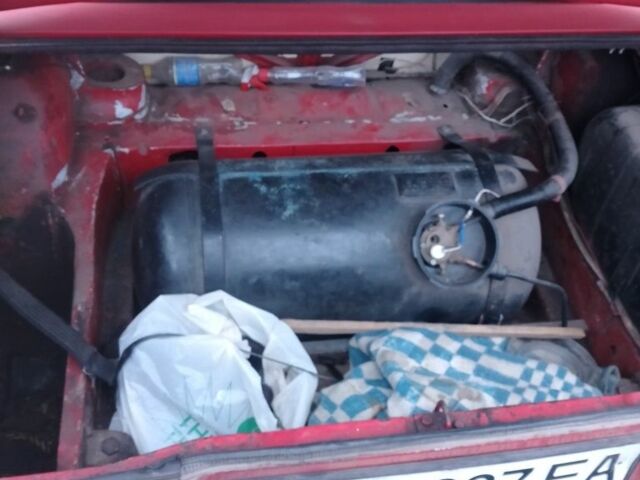 Красный ВАЗ 2107, объемом двигателя 1.5 л и пробегом 143 тыс. км за 474 $, фото 5 на Automoto.ua