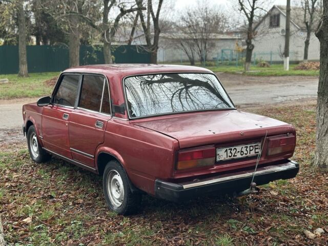 Красный ВАЗ 2107, объемом двигателя 1.5 л и пробегом 145 тыс. км за 650 $, фото 2 на Automoto.ua