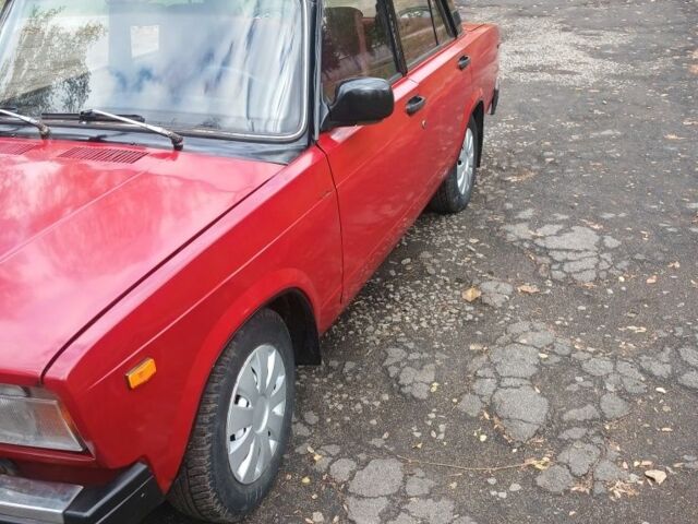 Красный ВАЗ 2107, объемом двигателя 0 л и пробегом 182 тыс. км за 850 $, фото 2 на Automoto.ua