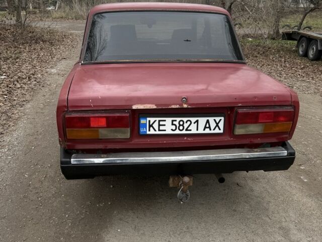 Красный ВАЗ 2107, объемом двигателя 1.5 л и пробегом 50 тыс. км за 709 $, фото 3 на Automoto.ua