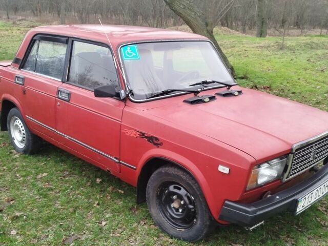 Красный ВАЗ 2107, объемом двигателя 1.3 л и пробегом 98 тыс. км за 593 $, фото 5 на Automoto.ua