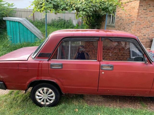 Червоний ВАЗ 2107, об'ємом двигуна 1.5 л та пробігом 85 тис. км за 500 $, фото 1 на Automoto.ua