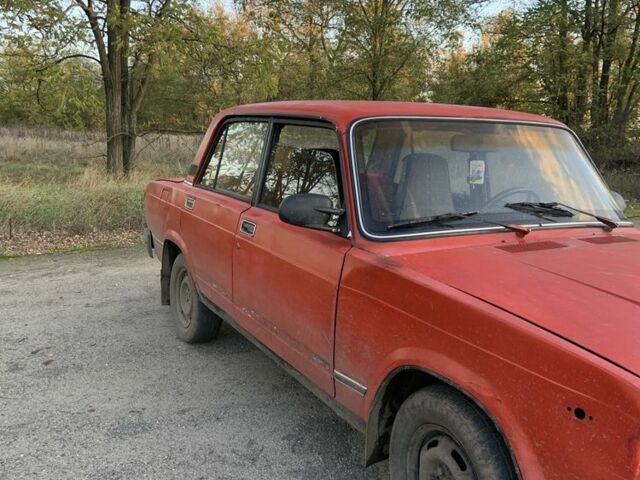 ВАЗ 2107 1989 в Черкассах на Automoto.ua Красный ВАЗ 2107, объемом двигателя 1.5 л и пробегом 3 тыс. км за 338 $, фото 2 на Automoto.ua