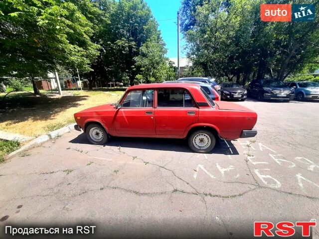 ВАЗ 2107 1989 в Днепре (Днепропетровске) на Automoto.ua Красный ВАЗ 2107, объемом двигателя 1.3 л и пробегом 0 тыс. км за 450 $, фото 3 на Automoto.ua