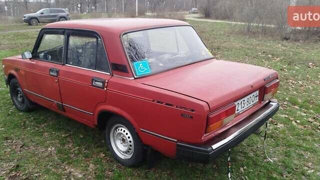 Красный ВАЗ 2107, объемом двигателя 1.3 л и пробегом 98 тыс. км за 593 $, фото 1 на Automoto.ua