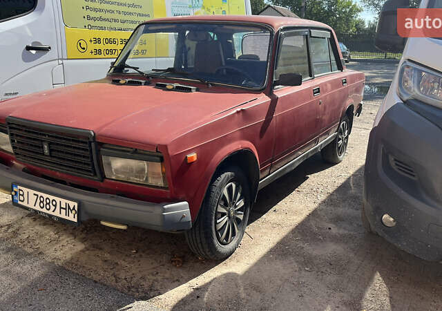 Красный ВАЗ 2107, объемом двигателя 1.5 л и пробегом 55 тыс. км за 700 $, фото 1 на Automoto.ua