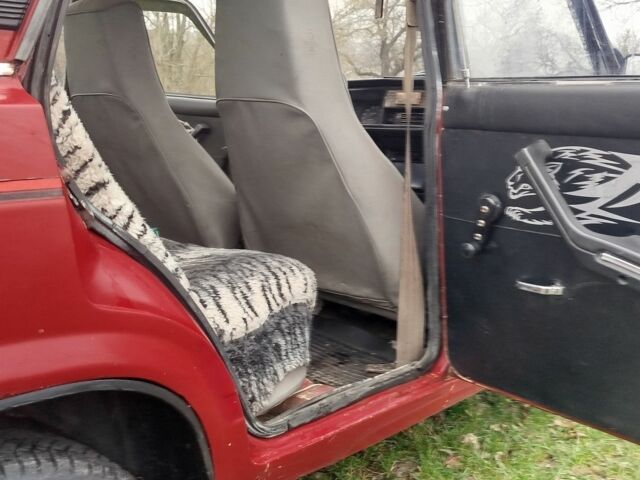 Красный ВАЗ 2107, объемом двигателя 1.3 л и пробегом 98 тыс. км за 593 $, фото 10 на Automoto.ua