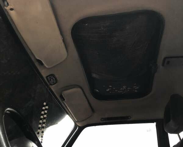 Красный ВАЗ 2107, объемом двигателя 1.45 л и пробегом 999 тыс. км за 411 $, фото 2 на Automoto.ua