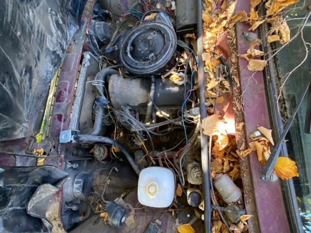 Красный ВАЗ 2107, объемом двигателя 1.5 л и пробегом 336 тыс. км за 350 $, фото 5 на Automoto.ua