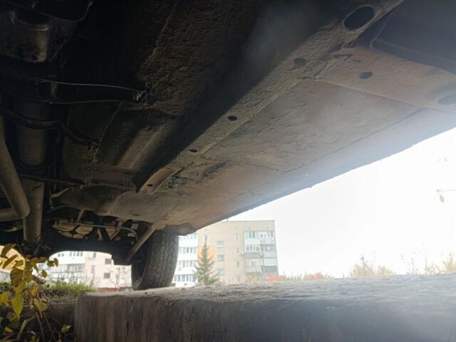 Красный ВАЗ 2107, объемом двигателя 1 л и пробегом 100 тыс. км за 559 $, фото 13 на Automoto.ua