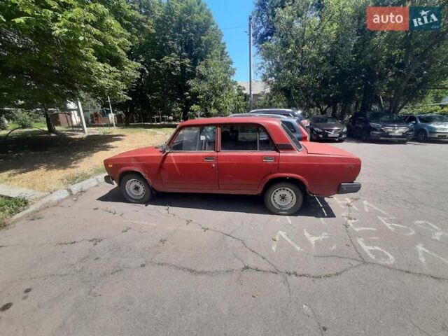 Красный ВАЗ 2107, объемом двигателя 1.3 л и пробегом 800 тыс. км за 479 $, фото 5 на Automoto.ua