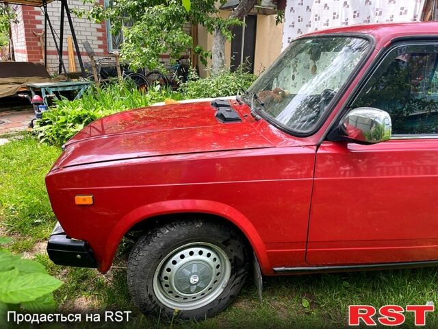 Червоний ВАЗ 2107, об'ємом двигуна 1.5 л та пробігом 230 тис. км за 1700 $, фото 4 на Automoto.ua