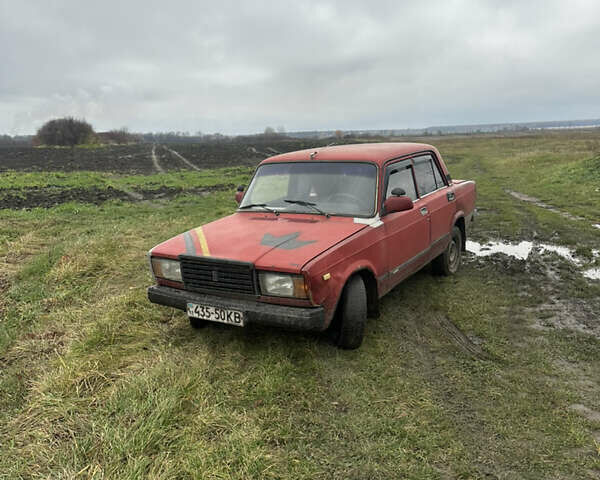 Красный ВАЗ 2107, объемом двигателя 1.5 л и пробегом 666 тыс. км за 712 $, фото 7 на Automoto.ua