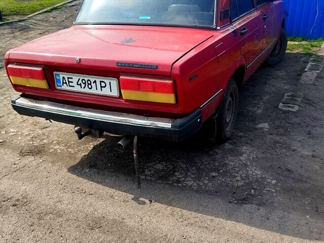 Красный ВАЗ 2107, объемом двигателя 1.5 л и пробегом 999 тыс. км за 750 $, фото 4 на Automoto.ua