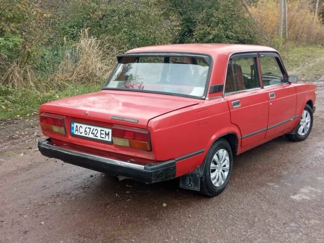 Красный ВАЗ 2107, объемом двигателя 1.5 л и пробегом 330 тыс. км за 764 $, фото 14 на Automoto.ua