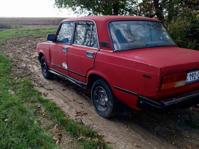 Красный ВАЗ 2107, объемом двигателя 5 л и пробегом 120 тыс. км за 650 $, фото 5 на Automoto.ua