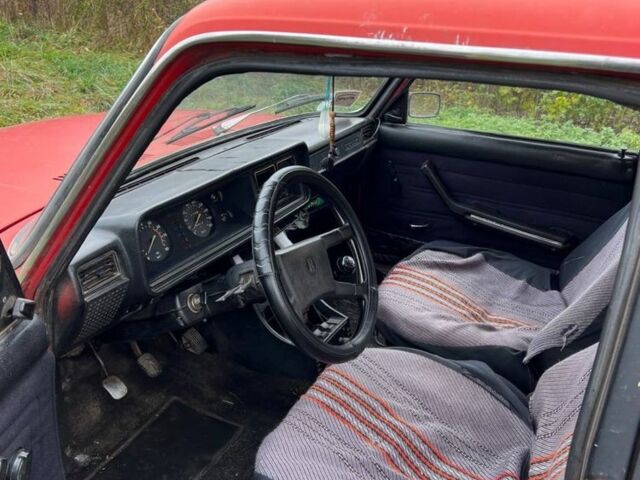 Красный ВАЗ 2107, объемом двигателя 0 л и пробегом 65 тыс. км за 600 $, фото 2 на Automoto.ua