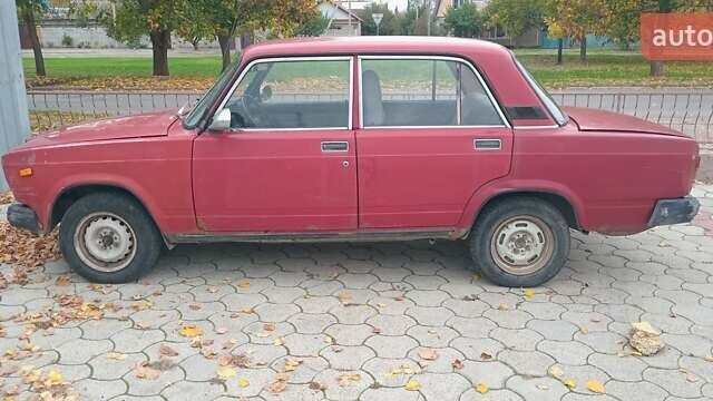 Красный ВАЗ 2107, объемом двигателя 1.45 л и пробегом 104 тыс. км за 526 $, фото 1 на Automoto.ua