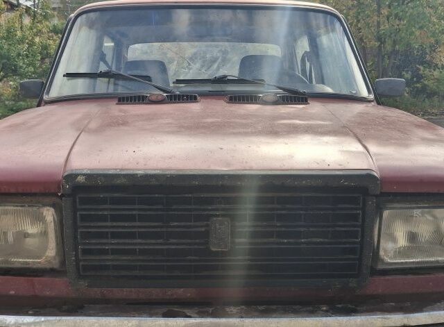 Красный ВАЗ 2107, объемом двигателя 0 л и пробегом 90 тыс. км за 500 $, фото 4 на Automoto.ua