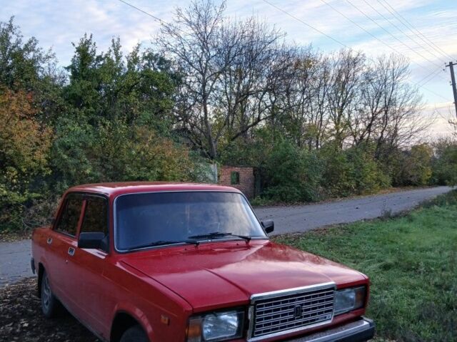 Красный ВАЗ 2107, объемом двигателя 1.6 л и пробегом 70 тыс. км за 1800 $, фото 5 на Automoto.ua