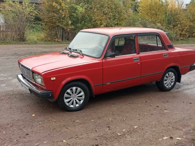 Красный ВАЗ 2107, объемом двигателя 1.5 л и пробегом 330 тыс. км за 764 $, фото 8 на Automoto.ua