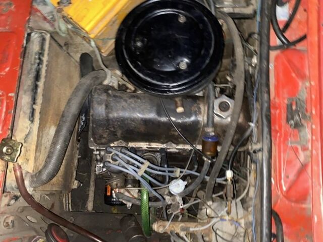 Красный ВАЗ 2107, объемом двигателя 1.5 л и пробегом 55 тыс. км за 474 $, фото 4 на Automoto.ua