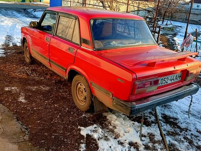 Красный ВАЗ 2107, объемом двигателя 16 л и пробегом 0 тыс. км за 1000 $, фото 4 на Automoto.ua