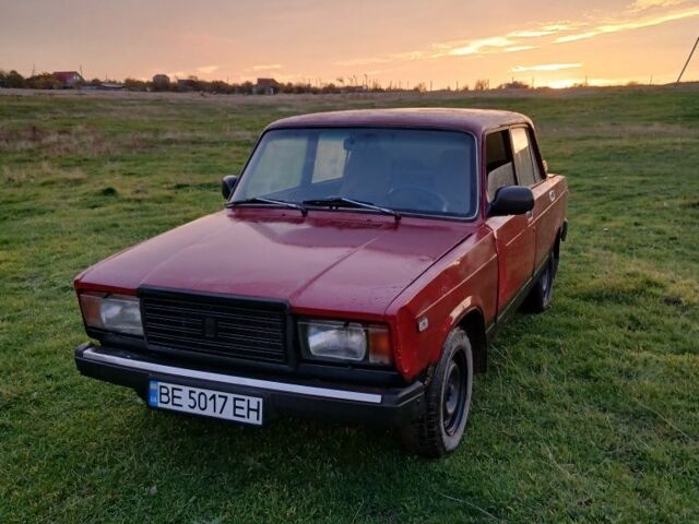 Красный ВАЗ 2107, объемом двигателя 0 л и пробегом 369 тыс. км за 580 $, фото 1 на Automoto.ua