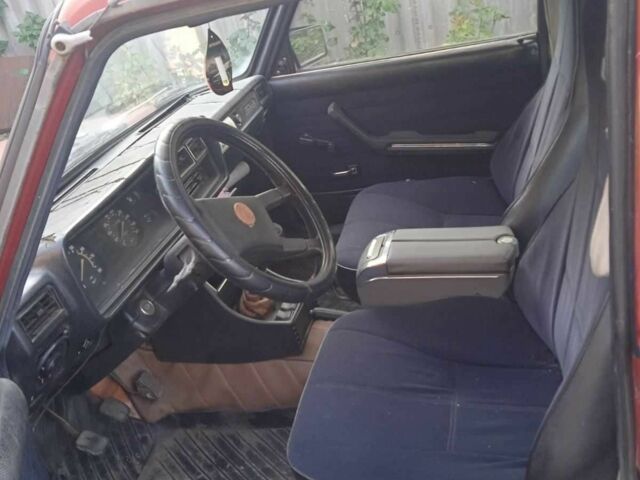 Красный ВАЗ 2107, объемом двигателя 1.4 л и пробегом 190 тыс. км за 350 $, фото 3 на Automoto.ua