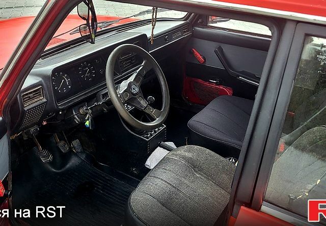Червоний ВАЗ 2107, об'ємом двигуна 1.5 л та пробігом 66 тис. км за 850 $, фото 6 на Automoto.ua
