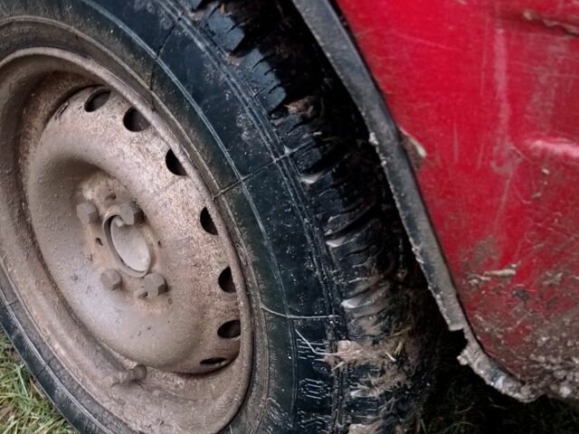 Красный ВАЗ 2107, объемом двигателя 0 л и пробегом 421 тыс. км за 550 $, фото 6 на Automoto.ua