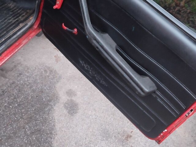 Червоний ВАЗ 2107, об'ємом двигуна 1 л та пробігом 100 тис. км за 711 $, фото 4 на Automoto.ua