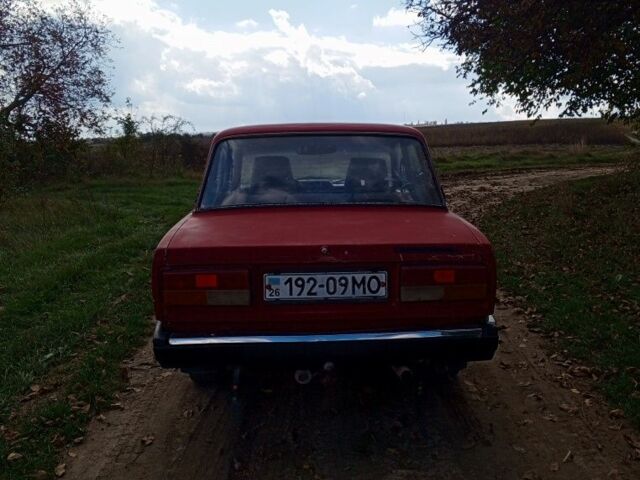 Красный ВАЗ 2107, объемом двигателя 5 л и пробегом 120 тыс. км за 650 $, фото 4 на Automoto.ua