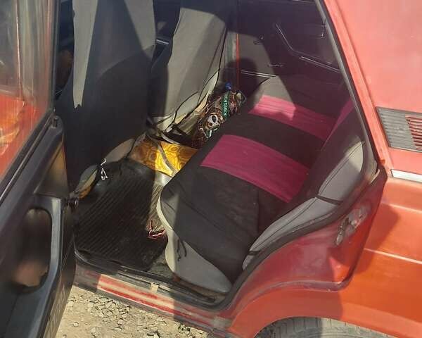 Красный ВАЗ 2107, объемом двигателя 0 л и пробегом 100 тыс. км за 1100 $, фото 1 на Automoto.ua
