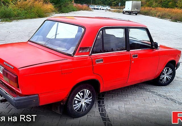 Червоний ВАЗ 2107, об'ємом двигуна 1.5 л та пробігом 66 тис. км за 850 $, фото 2 на Automoto.ua