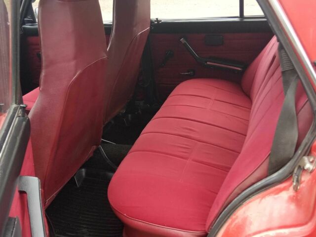 Красный ВАЗ 2107, объемом двигателя 1.5 л и пробегом 330 тыс. км за 764 $, фото 20 на Automoto.ua