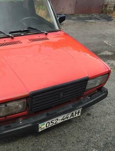 Красный ВАЗ 2107, объемом двигателя 1.5 л и пробегом 250 тыс. км за 900 $, фото 7 на Automoto.ua