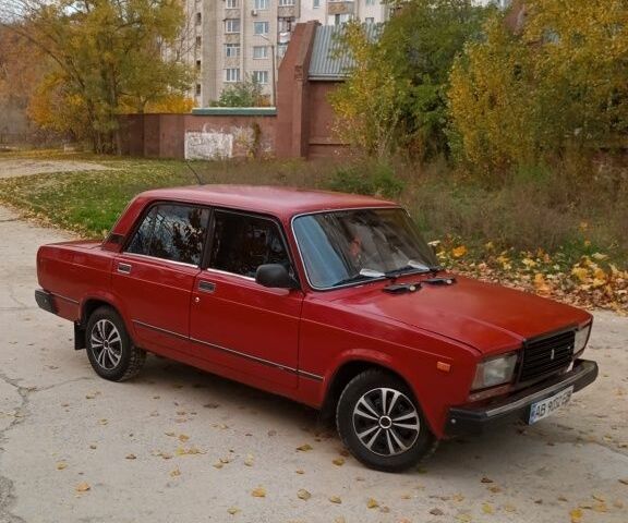 ВАЗ 2107 1991 в Каневе на Automoto.ua Красный ВАЗ 2107, объемом двигателя 1.5 л и пробегом 90 тыс. км за 833 $, фото 8 на Automoto.ua