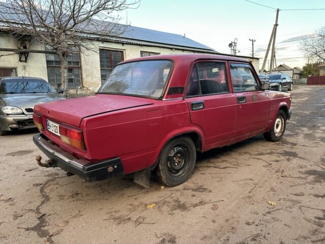 ВАЗ 2107 1991 в Балте на Automoto.ua Красный ВАЗ 2107, объемом двигателя 1.5 л и пробегом 300 тыс. км за 800 $, фото 2 на Automoto.ua