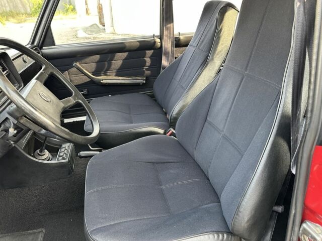 Красный ВАЗ 2107, объемом двигателя 1.5 л и пробегом 12 тыс. км за 8500 $, фото 9 на Automoto.ua