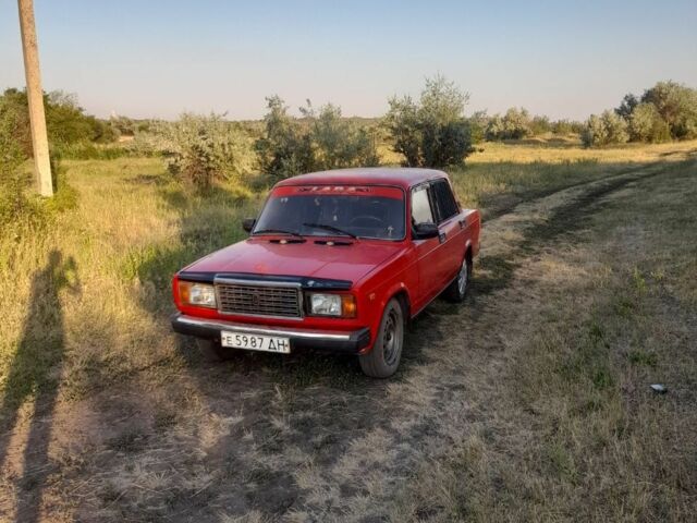 Красный ВАЗ 2107, объемом двигателя 0 л и пробегом 50 тыс. км за 834 $, фото 4 на Automoto.ua